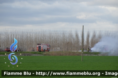  Mercedes-Benz Actros 1841 II serie
Vigili del Fuoco
Comando Provinciale di Ferrara
Distaccamento Permanente di Portomaggiore (FE)
AutoPompaSerbatoio allestimento Bai
Ricondizionato Fortini
VF 22617 
Parole chiave: vf22617 Mercedes-Benz Actros_1841_IIserie