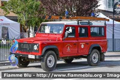 Land-Rover Defender 110
Vigili del Fuoco
Unione Distrettuale della Val Di Sole
Corpo Volontario di Commezzadura (TN)
VF 0ED TN
Parole chiave: Land-Rover Defender_110 VFEDVF