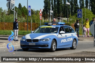 Bmw 320 Touring F31 III restyle
Polizia di Stato
Polizia Stradale
Allestimento Focaccia
In scorta al
Giro della Romagna 
Auto 1
POLIZIA M3523
Parole chiave: Bmw 320_Touring_F31_IIIrestyle POLIZIAM3523