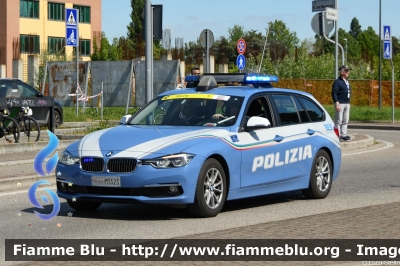 Bmw 320 Touring F31 III restyle
Polizia di Stato
Polizia Stradale
Allestimento Focaccia
In scorta al
Giro della Romagna 
Auto 1
POLIZIA M3523
Parole chiave: Bmw 320_Touring_F31_IIIrestyle POLIZIAM3523