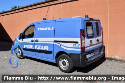 Fiat Scudo IV serie
Polizia di Stato
Unità Cinofile
Allestimento Elevox
POLIZIA M3192
Parole chiave: Fiat Scudo_IVserie POLIZIAM3192