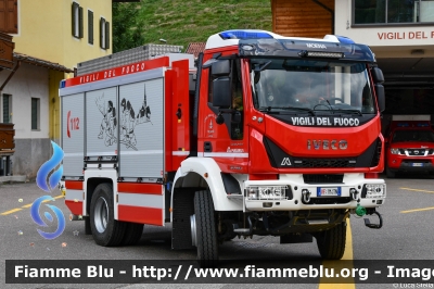 Iveco EuroCargo 150E32 4x4 IV serie
Vigili del Fuoco
Unione Distrettuale di Fiemme
Corpo Volontario di Moena (TN)
Allestimento Magirus
VF 1M4 TN
Parole chiave: Iveco EuroCargo_150E32_4x4_IVserie VF1M4TN