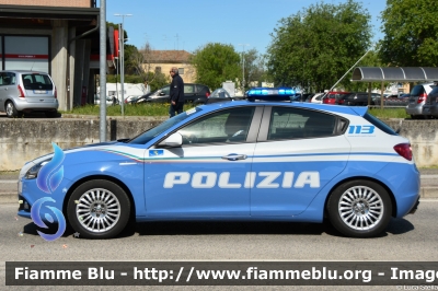 Alfa Romeo Nuova Giulietta restyle
Polizia di Stato
Polizia Stradale
Allestimento NCT
In scorta al
Giro della Romagna
Auto 2
POLIZIA M4227
Parole chiave: Alfa-Romeo Nuova_Giulietta_restyle POLIZIAM4227