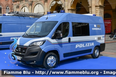 Fiat Ducato X290 restyle
Polizia di Stato
Unità Cinofile
POLIZIA M7539
Festa della Polizia 2023
Parole chiave: Fiat Ducato_X290_restyle POLIZIAM7539 Festa_della_Polizia_2023