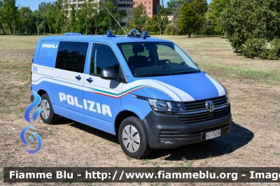 Volkswagen Transporter T6.1
Polizia di Stato
Unita' Cinofile
Allestimento BAI
POLIZIA M4596
Parole chiave: Volkswagen Transporter_T6.1 POLIZIAM4596