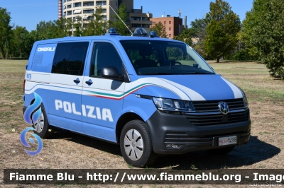 Volkswagen Transporter T6.1
Polizia di Stato
Unita' Cinofile
Allestimento BAI
POLIZIA M4596
Parole chiave: Volkswagen Transporter_T6.1 POLIZIAM4596