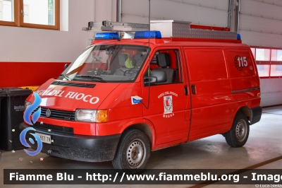 VolksWagen T4 Syncro
Vigili del Fuoco
Unione Distrettuale di Fiemme
Corpo Volontario di Moena (TN)
Allestimento BrandShutz
VF B77 TN
Parole chiave: VolksWagen T4_Syncro  VFB77TN