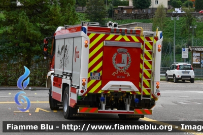 Iveco EuroCargo 150E32 4x4 IV serie
Vigili del Fuoco
Unione Distrettuale di Fiemme
Corpo Volontario di Moena (TN)
Allestimento Magirus
VF 1M4 TN
Parole chiave: Iveco EuroCargo_150E32_4x4_IVserie VF1M4TN