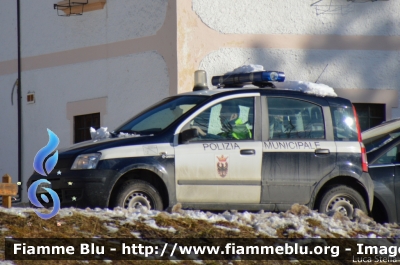 Fiat Nuova Panda 4x4 Climbing
Polizia Locale
Lavarone (TN)
Parole chiave: Fiat Nuova_Panda_4x4_Climbing