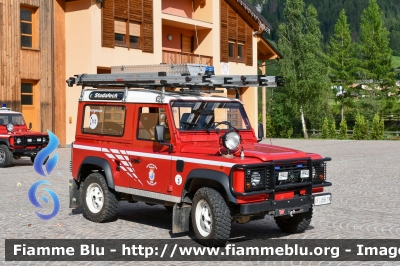 Land Rover Defender 90
Vigili del Fuoco
Unione Distrettuale di Fassa
Corpo di Pozza di Fassa (TN)
VF J59 TN
Parole chiave: Land-Rover Defender_90 VFJ59TN