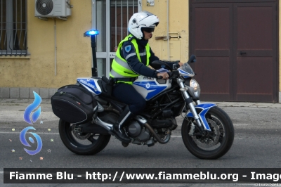 Ducati Monster
Polizia Locale
"Unione dei Comuni della Bassa Romagna"
Allestimento Bertazzoni
POLIZIA LOCALE YA 00036 
POLIZIA LOCALE YA 00037
Parole chiave: Ducati Monster POLIZIALOCALEYA00036  POLIZIALOCALEYA00037