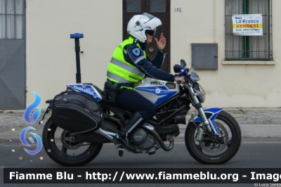 Ducati Monster
Polizia Locale
"Unione dei Comuni della Bassa Romagna"
Allestimento Bertazzoni
POLIZIA LOCALE YA 00036 
POLIZIA LOCALE YA 00037
Parole chiave: Ducati Monster POLIZIALOCALEYA00036  POLIZIALOCALEYA00037