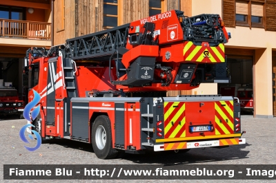  Scania P320
Vigili del Fuoco
Unione Distrettuale di Fassa 
Assegnata al corpo di Pozza di Fassa (TN)
Allestimento Rosenbauer
VF 4W5 TN
Parole chiave:  Scania P320 VF4W5TN 