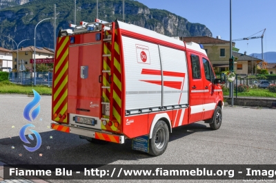 Mercedes-Benz Sprinter 4x4 III serie
Vigili del Fuoco
Unione Distrettuale di Mezzolombardo
Corpo Volontario di Mezzolombardo (TN)
Allestimento Brandschutz - Rosenbauer
VF 7H3 TN
Parole chiave: Mercedes-Benz Sprinter_4x4_IIIserie  VF7H3TN