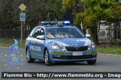 Skoda Octavia Wagon V serie
Polizia di Stato
Polizia Stradale
Allestimento Focaccia
In scorta al
Giro della Romagna
POLIZIA M5239
Parole chiave: Skoda Octavia_Wagon_Vserie POLIZIAM5239