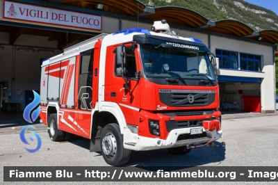 Volvo FMX 420 4x4 I serie
Vigili del Fuoco
Unione Distrettuale di Mezzolombardo
Corpo Volontario di Mezzolombardo (TN)
Allestimento Brandshutz - Rosenbauer
VF 7E3 TN
Parole chiave: Volvo FMX_420_4x4_Iserie VF7E3TN