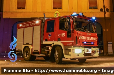 Iveco EuroCargo SuperCity 120E24 II serie
Vigili del Fuoco
Comndo Provinciale di Ferrara
Distaccamento Volontario di Copparo
AutoPompaSerbatoio allestimento Iveco-Magirus
VF 24530
Parole chiave: Iveco EuroCargo_SuperCity_120E24_IIserie VF24530