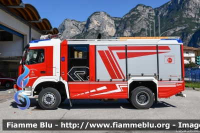 Volvo FMX 420 4x4 I serie
Vigili del Fuoco
Unione Distrettuale di Mezzolombardo
Corpo Volontario di Mezzolombardo (TN)
Allestimento Brandshutz - Rosenbauer
VF 7E3 TN
Parole chiave: Volvo FMX_420_4x4_Iserie VF7E3TN