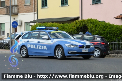 Bmw 320 Touring F31 III restyle
Polizia di Stato
Polizia Stradale
Allestimento Focaccia
In scorta al
Giro della Romagna 
Auto 1
POLIZIA M3523
Parole chiave: Bmw 320_Touring_F31_IIIrestyle POLIZIAM3523