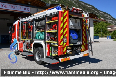 Volvo FMX 420 4x4 I serie
Vigili del Fuoco
Unione Distrettuale di Mezzolombardo
Corpo Volontario di Mezzolombardo (TN)
Allestimento Brandshutz - Rosenbauer
VF 7E3 TN
Parole chiave: Volvo FMX_420_4x4_Iserie VF7E3TN