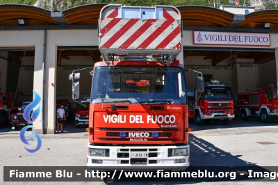 Iveco EuroCargo 120E23 I serie
Vigili del Fuoco
Unione Distrettuale di Mezzolombardo
Distaccata al Corpo Volontario di Mezzolombardo (TN)
AutoScala allestimento Iveco-Magirus
VF B72 TN
Parole chiave: Iveco EuroCargo_120E23_Iserie VFB72TN