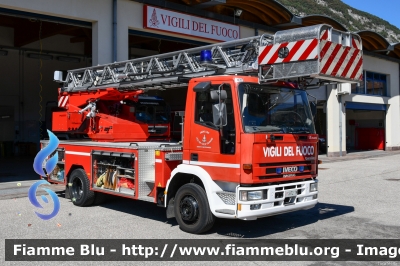 Iveco EuroCargo 120E23 I serie
Vigili del Fuoco
Unione Distrettuale di Mezzolombardo
Distaccata al Corpo Volontario di Mezzolombardo (TN)
AutoScala allestimento Iveco-Magirus
VF B72 TN
Parole chiave: Iveco EuroCargo_120E23_Iserie VFB72TN