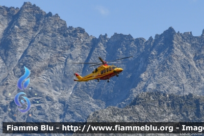 Agusta Westland AW139
Vigili del Fuoco
Corpo Permanente di Trento
Nucleo Elicotteri
I-NOST
Parole chiave: Agusta-Westland AW139 I-NOST