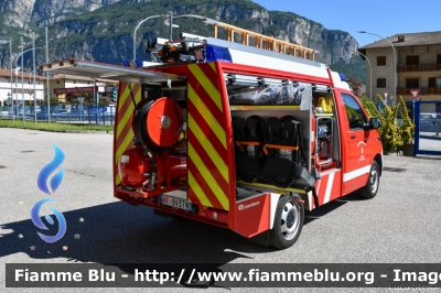 Volkswagen Transporter T6.1
Vigili del Fuoco
Unione Distrettuale di Mezzolombardo
Corpo Volontario di Mezzolombardo (TN)
Allestimento Rosenbauer
VF 9V3 TN
Parole chiave: Volkswagen Transporter_T6.1 VF9V3TN