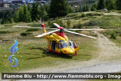 Agusta Westland AW139
Vigili del Fuoco
Corpo Permanente di Trento
Nucleo Elicotteri
I-NOST
Parole chiave: Agusta-Westland AW139 I-NOST