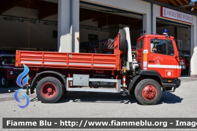 Mercedes Benz 1124 4x4
Vigili del Fuoco
Unione Distrettuale di Mezzolombardo
Corpo Volontario di Mezzolombardo (TN)
VF B70 TN
Parole chiave: Mercedes Benz 1124 4x4 VFB70TN