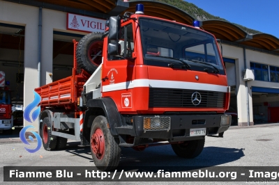 Mercedes Benz 1124 4x4
Vigili del Fuoco
Unione Distrettuale di Mezzolombardo
Corpo Volontario di Mezzolombardo (TN)
VF B70 TN
Parole chiave: Mercedes Benz 1124 4x4 VFB70TN