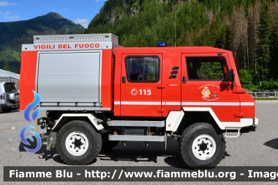 Eurotrek X4
Vigili del Fuoco
Unione distrettuale di Fassa
Corpo Volontario di Campitello di Fassa (TN)
VF 7H7 TN
Parole chiave: Eurotrek X4  VF7H7TN