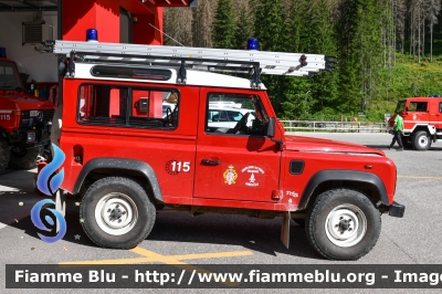 Land Rover Defender 90
Vigili del Fuoco
Unione distrettuale di Fassa
Corpo Volontario di Campitello di Fassa (TN)
VF H59 TN
Parole chiave: Land-Rover Defender_90 VFH59TN