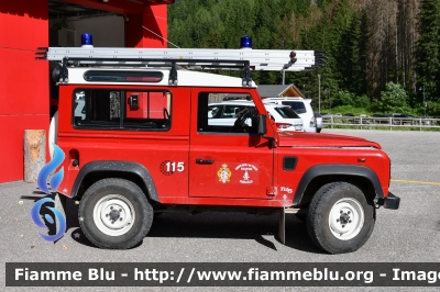 Land Rover Defender 90
Vigili del Fuoco
Unione distrettuale di Fassa
Corpo Volontario di Campitello di Fassa (TN)
VF H59 TN
Parole chiave: Land-Rover Defender_90 VFH59TN