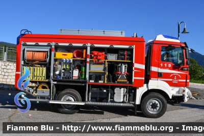 Man TGM 13.290 4x4 III serie
Vigili del Fuoco
Unione distrettuale di Cles
Corpo Volontario di Smarano (TN)
Allestimento BAI
VF 6D5 TN
Parole chiave: Man TGM_13.290_4x4_IIIserie VF6D5TN