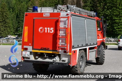 Mercedes-Benz Unimog 1250
Vigili del Fuoco
Unione distrettuale di Fassa
Corpo Volontario di Campitello di Fassa (TN)
Allestimento Calabrese
VF G40TN
Parole chiave: Mercedes-Benz Unimog 1250 VFG40TN