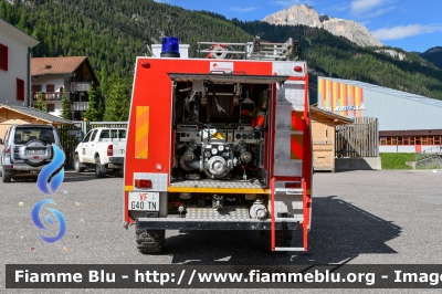 Mercedes-Benz Unimog 1250
Vigili del Fuoco
Unione distrettuale di Fassa
Corpo Volontario di Campitello di Fassa (TN)
Allestimento Calabrese
VF G40TN
Parole chiave: Mercedes-Benz Unimog 1250 VFG40TN