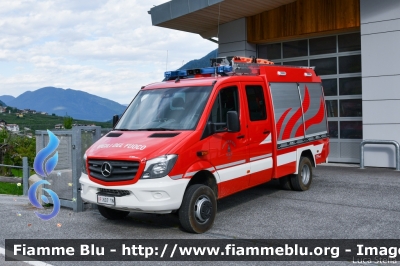 Mercedes-Benz Sprinter 4x4 III serie restyle
Vigili del Fuoco
Unione Distrettuale della Val Di Sole
Corpo Volontario di Terzolas (TN)
Allestimento Kofler Fahrzeugbau
VF 6D7 TN
Parole chiave: Mercedes-Benz Sprinter_4x4_IIIserie_restyle VF6D7TN