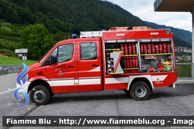 Mercedes-Benz Sprinter 4x4 III serie restyle
Vigili del Fuoco
Unione Distrettuale della Val Di Sole
Corpo Volontario di Terzolas (TN)
Allestimento Kofler Fahrzeugbau
VF 6D7 TN
Parole chiave: Mercedes-Benz Sprinter_4x4_IIIserie_restyle VF6D7TN