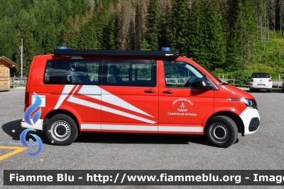  Volkswagen Transporter T6.1
Vigili del Fuoco
Unione distrettuale di Fassa
Corpo Volontario di Campitello di Fassa (TN)
VF 8L4 TN
Parole chiave:  Volkswagen Transporter_T6.1 VF8L4TN