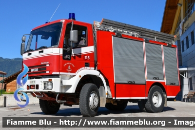  Iveco EuroCargo 135E23 4x4 I serie
Vigili del Fuoco
Unione distrettuale di Cles
Corpo Volontario di Coredo (TN)
Allestimento Fulmix
VF E57 TN
Parole chiave:  Iveco EuroCargo_135E23_4x4_Iserie