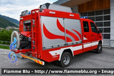 Mercedes-Benz Sprinter 4x4 III serie restyle
Vigili del Fuoco
Unione Distrettuale della Val Di Sole
Corpo Volontario di Terzolas (TN)
Allestimento Kofler Fahrzeugbau
VF 6D7 TN
Parole chiave: Mercedes-Benz Sprinter_4x4_IIIserie_restyle VF6D7TN