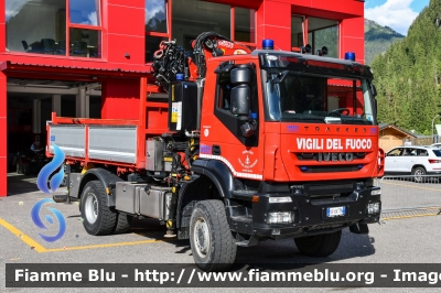 Iveco Trakker 4x4 II serie
Vigili del Fuoco
Unione distrettuale di Fassa
Assegnato al Corpo Volontario di Campitello di Fassa (TN)
Allestimento Iveco Magirus
VF 6K7 TN
Parole chiave: Iveco Trakker_4x4_IIserie VF6K7TN