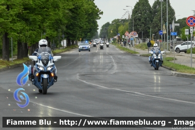 Yamaha FJR 1300 II serie
Polizia di Stato
Polizia Stradale
Allestimento Elevox
in scorta al Giro d'Italia 2021
Parole chiave: Yamaha FJR_1300_IIserie POLIZIAG3131 Giro_D_Italia_2021