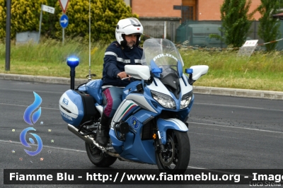 Yamaha FJR 1300 II serie
Polizia di Stato
Polizia Stradale
Allestimento Elevox
in scorta al Giro d'Italia 2021
Parole chiave: Yamaha FJR_1300_IIserie POLIZIAG3131 Giro_D_Italia_2021