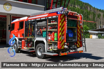 Scania P400 4x4
Vigili del Fuoco
Unione distrettuale di Fassa
Corpo Volontario di Canazei (TN)
Allestimento Brandus Rosenbauer
VF 6E7 TN
Parole chiave: Scania P400_4x4 VF6E7TN