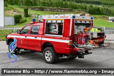 Mitsubishi L200 III serie
Vigili del Fuoco
Unione Distrettuale della Val Di Sole
Corpo Volontario di Terzolas (TN)
VF B38 TN
Parole chiave: Mitsubishi L200_IIIserie VFB38TN