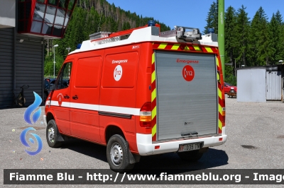 Mercedes-Benz Sprinter 4x4 II serie
Vigili del Fuoco
Unione distrettuale di Fassa
Corpo Volontario di Canazei (TN)
Allestimento Divitec
VF D35 TN
Parole chiave: Mercedes-Benz Sprinter_4x4_IIserie VFD35TN