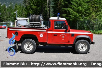 Land Rover Defender 110
Vigili del Fuoco
Unione distrettuale di Fassa
Corpo Volontario di Canazei (TN)
VF 1E1 TN
Parole chiave: Land-Rover Defender_110 VF1E1TN