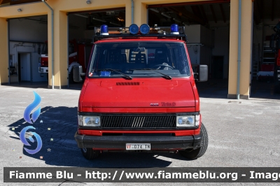 Fiat Ducato 4x4 I serie II Restyle
Vigili del Fuoco
Unione distrettuale di Cles
Corpo Volontario di Coredo (TN)
VF D74 TN
Parole chiave: Fiat Ducato_4x4_Iserie_IIRestyle VFD74TN